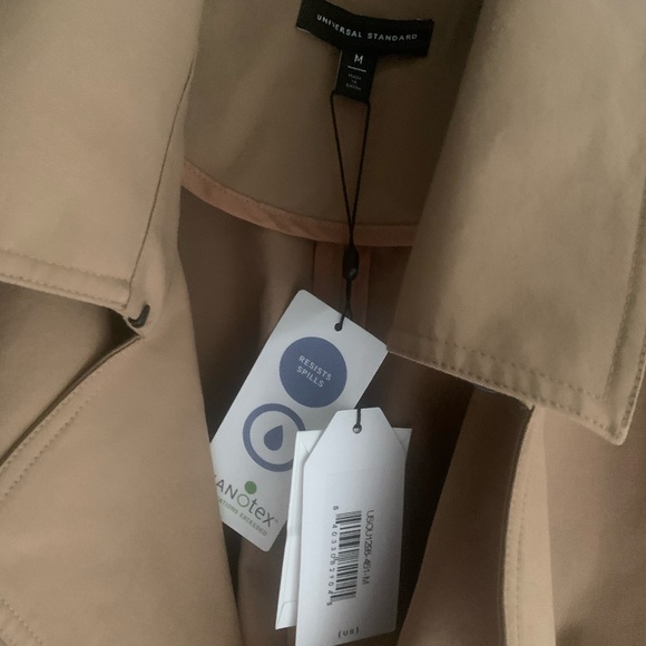 UNIVERSAL STANDARD Leonard Cropped Trench Coat - Size M - Tan - NWT IN STORE NOW - Picture 4 of 4